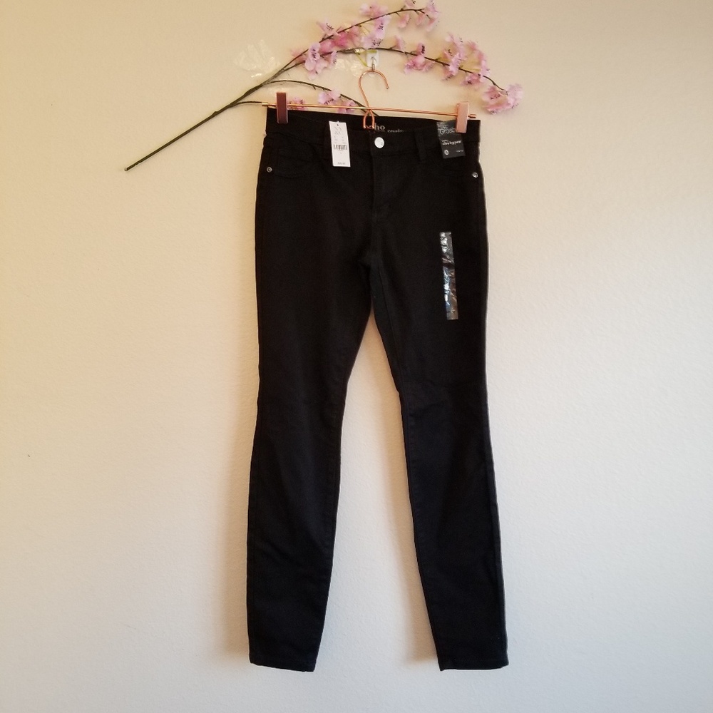 Black Jean's pants new york & company Crosby slim